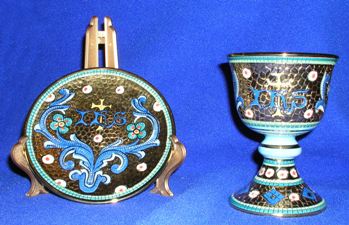 2009_Silent_Auction_Chalice_and_Patten.jpg