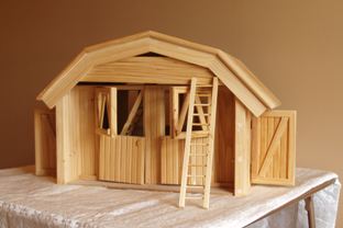 2009_Silent_Auction_Childrens_Wooden_Barn.jpg